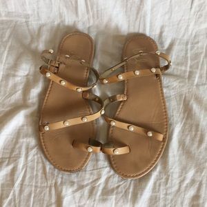 Lulu’s sandals